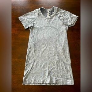 Lululemon Swiftly Tech Grey Size 2